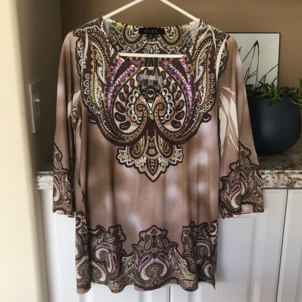 Woman’s blouse
